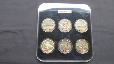 Memorabilia - Commemorative set of medallions from the Vietnam War (1962-1972), Royal Australian Mint, Vietnam 1962-1972, 2012-2013