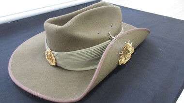 Uniform - Slouch Hat, Mountcastle Pty Ltd, Australian Army Slouch Hat, April 2002