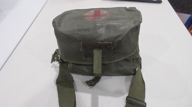 Equipment, military field first aid bag
