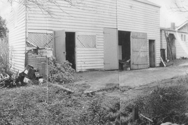 Photograph, Coach house at 'St Abbs', 33 York Street, Mont Albert