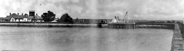 Photograph, Surrey Hills Reservoir No 1