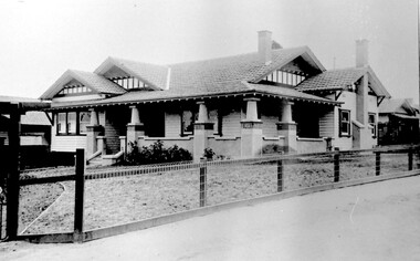 Photograph, Californian Bungalow (dem) on NW corner of Westminster and Whitehorse Road, 1920-1929