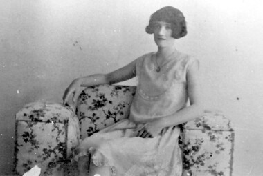 Photograph, Miss Lille Louisa (Lil) Willaton