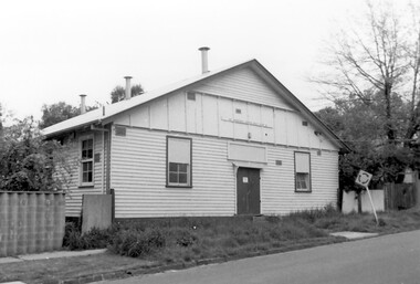 Photograph, Scout Hall at 7 Robinson Road, Surrey Hills in 1990