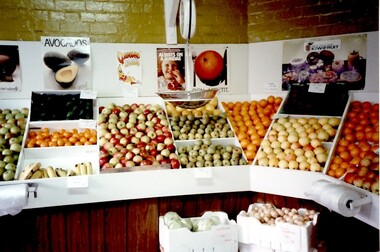 Photograph, Mr Duus fruit shop display in Union Road, Surrey Hills