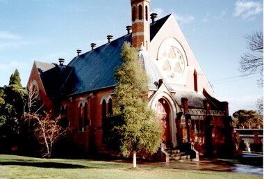 Photograph, St Stephen's Presbyterian Church, Surrey Hills, viewed from Warrigal Road, 1980's