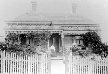 Photograph, "Braemar" 18 Suffolk Road, Surrey Hills