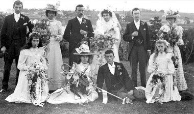 Photograph, Wedding of Annie Beckett and Henry Leigh at Guildford Villa, 21/9/1899