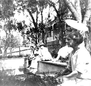 Work on paper - Photograph, Misses Mabel and Hazel Pye with family and friends, pre-1920, 1916