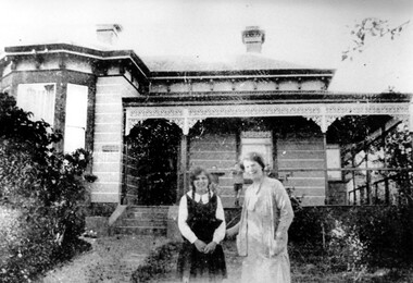 Photograph, "Warlingham", 85 Guildford Road, Surrey Hills, c1910
