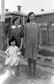 Photograph, Sylvia and Lena Jackson outside their home, 7-9 Russell Street, Surrey Hills