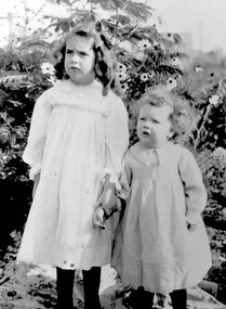Photograph, Winifred and Mildred Jacobs of Surrey Hills