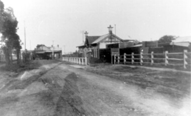 Photograph, Churchill Street, Mont Albert and Mont Albert Station, looking towards Hamilton Street, 1919, 1919