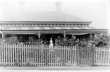 Photograph, Dr Blakie's home and surgery, 171 Union Road, Surrey Hills