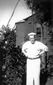 Photograph, Donald Hartley Rowe at 'Rowes Bakery' at 118 Union Road, Surrey Hills