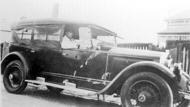 Photograph, Fred Lyons' cab