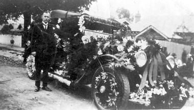 Photograph, Fred Lyons' taxi decorated for celebrations for Empire Day in 1930s, 1933-1938