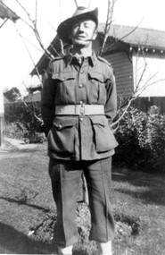Photograph, Bill Willaton in WW2 army uniform, 1942
