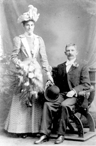 Photograph, Wedding photo of Mr George Thompson Rea and Alice Maude May Duncan, 1902, 1902