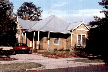 Photograph, 17 Essex Road, Surrey Hills