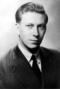 Photograph, Dr John Willmott Bennett