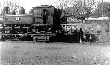 Photograph, Narrow Gauge Loco 6A on transporter wagon in goods yard at Surrey Hills, 12/05/1950