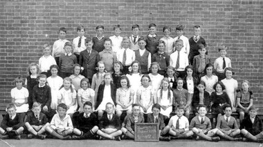 Photograph (copy), Surrey Hills School No 2778 Grade Va 1939, 1939
