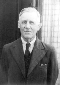 Photograph, Centenary Movie Snap, Frederick John (Fred) Ambler