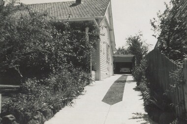 Photograph, 11 York Street, Mont Albert, c1962