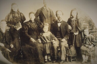 Photograph, Thomas Henry and Janet Longmore Deakin and family, 1895, Original: 1895