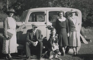 Photograph, David Miller and Lily Vipond Mair and family and friends on outing, c1932