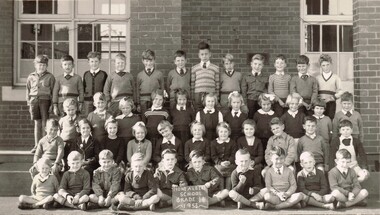 Photograph, Mont Albert Central School Grade 1B, 1953