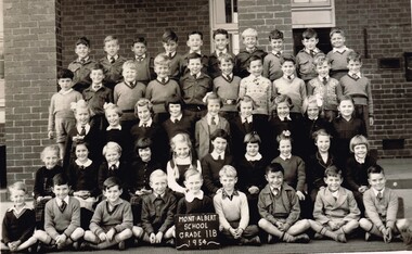 Photograph, Mont Albert Central School Grade 2B, 1954