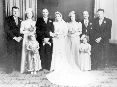 Photograph, Patrick James & Ivy Burns' wedding photograph, 1940