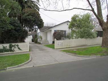 Photograph - 15 Blackburn Street, Surrey Hills, The Street Where You Live Project