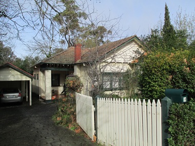 Photograph - 14 Montrose Street, Surrey Hills, The Street Where You Live Project