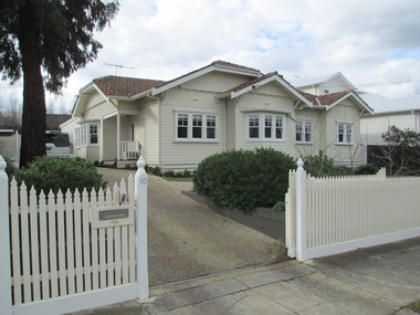 Photograph - 10 Empress Road, Surrey Hills, The Street Where You Live Project