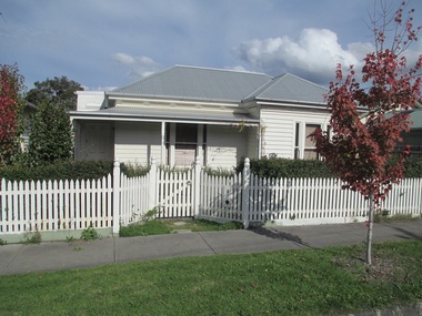 Photograph - 73 Empress Road, Surrey Hills, The Street Where You Live Project