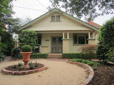 Photograph - 1 Edyvean Street, Surrey Hills, The Street Where You Live Project