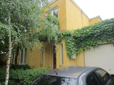Photograph - 1A Edyvean Street, Surrey Hills, The Street Where You Live Project