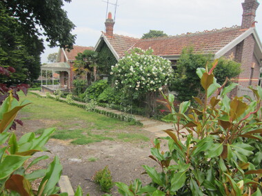 Photograph - 14 Edyvean Street, Surrey Hills, The Street Where You Live Project