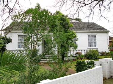 Photograph - 7 Balmoral Crescent, Surrey Hills, The Street Where You Live Project