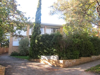Photograph - 18 Alexandra Crescent, Surrey Hills, The Street Where You Live Project