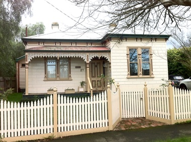 Photograph - 27 Croydon Road, Surrey Hills, The Street Where You Live Project