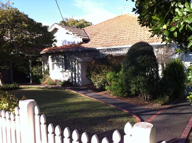 Photograph - 32 Croydon Road, Surrey Hills, The Street Where You Live Project