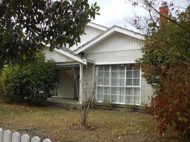 Photograph - 6 Banool Road, Surrey Hills, The Street Where You Live Project