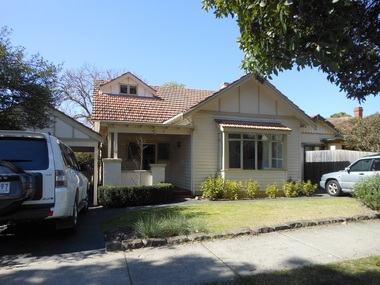 Photograph - 12 Barloa Road, Surrey Hills, The Street Where You Live Project