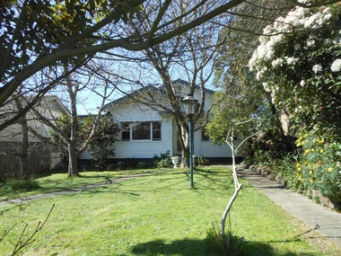 Photograph - 20 Barloa Road, Surrey Hills, The Street Where You Live Project