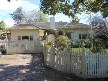 Photograph - 21 Barloa Road, Surrey Hills, The Street Where You Live Project
