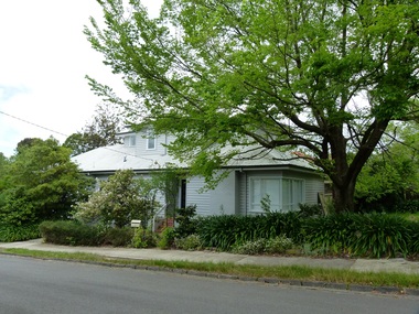 Photograph - 1 Howell Avenue, Surrey Hills, The Street Where You Live Project
